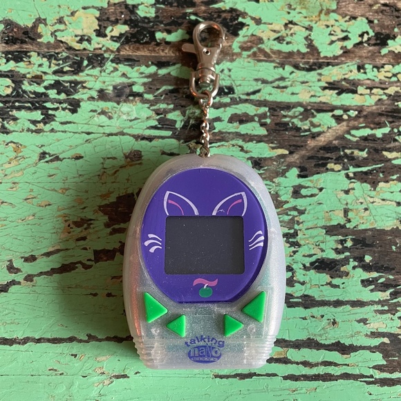 Talking Nano Kitty virtual pet - Picture 1 of 1